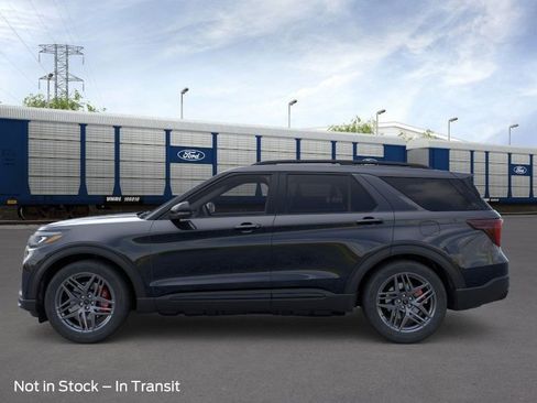 New 2026 Ford Explorer ST image 4