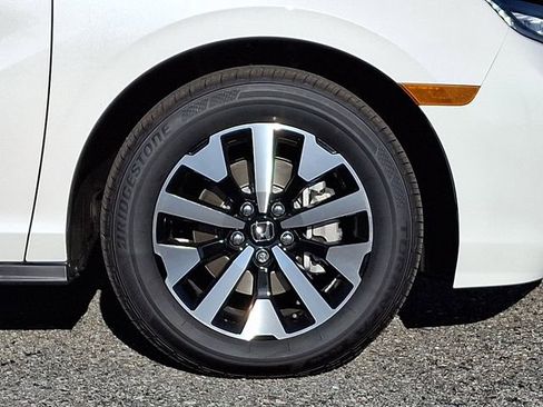 Certified 2026 Honda Odyssey EX-L image 8