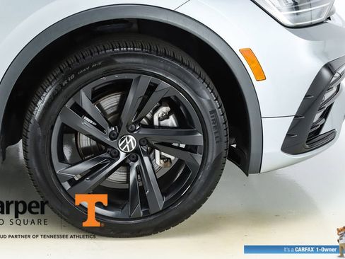Used 2023 Volkswagen Tiguan SE R-Line AWD/4WD image 14