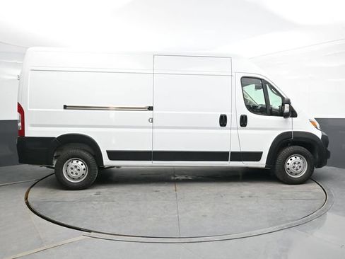 Used 2023 RAM ProMaster 2500 FWD image 8