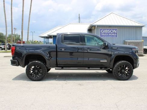 Used 2022 GMC Sierra 1500 Elevation w/ Elevation Premium Package AWD/4WD image 14