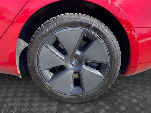 Used 2018 Tesla Model 3 Mid Range image 33