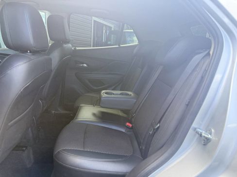 Used 2020 Buick Encore Preferred image 10