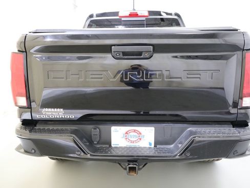 Certified 2023 Chevrolet Colorado Trail Boss w/ Technology Package AWD/4WD image 21