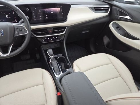 Used 2024 Buick Encore GX Avenir w/ Avenir Technology Package AWD/4WD image 35
