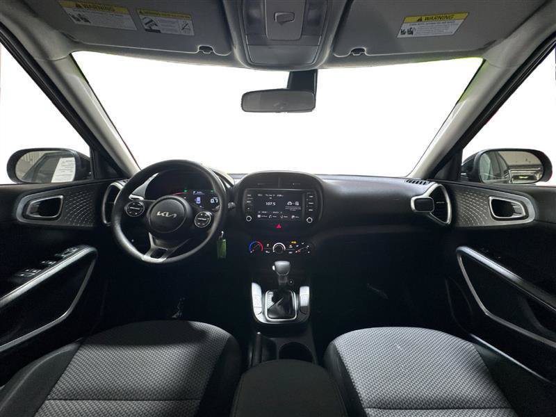 Used 2024 Kia Soul LX w/ Option Group 015 FWD image 14