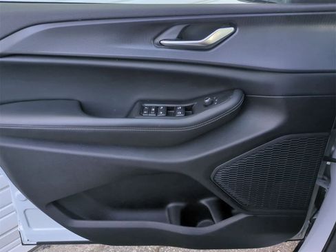 Certified 2023 Jeep Grand Cherokee L Laredo image 29