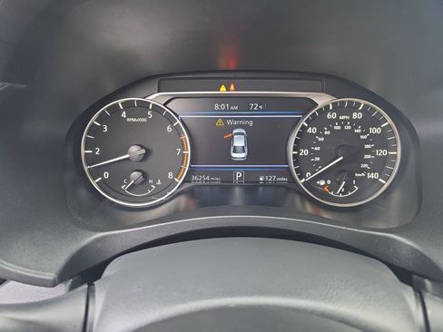 Used 2025 Nissan Altima 2.5 SV FWD image 15