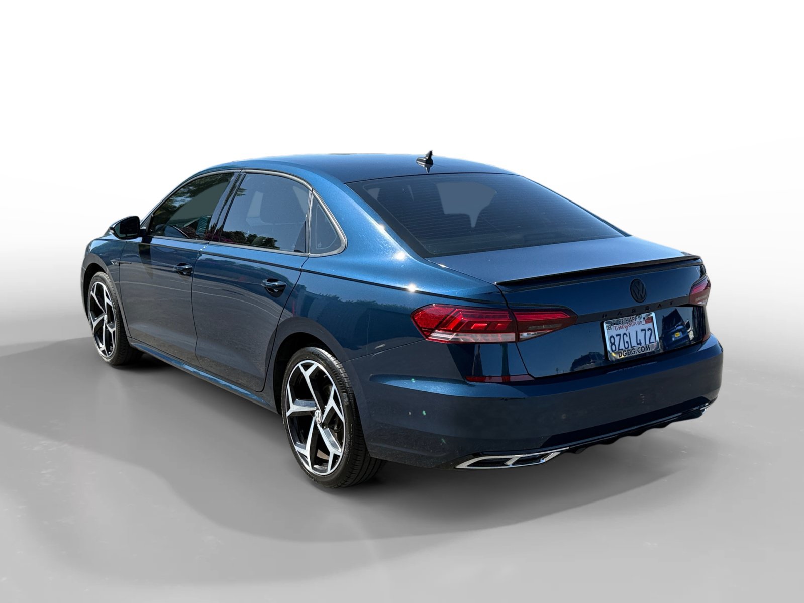 Used 2022 Volkswagen Passat 2.0T R-Line FWD image 3