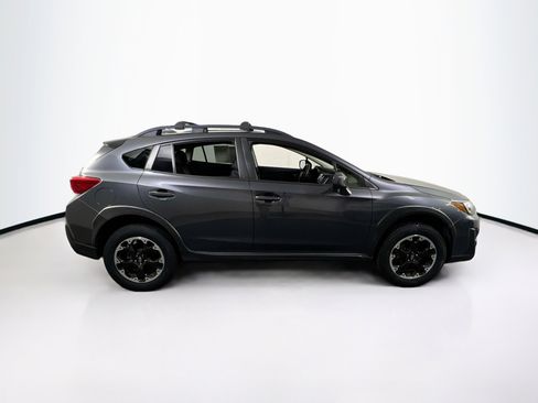 Used 2022 Subaru Crosstrek 2.0i Premium w/ Moonroof Package image 4