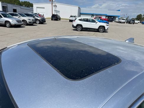 Used 2019 Honda Accord EX-L image 9