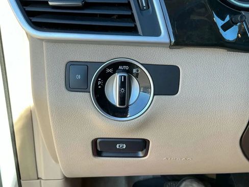 Used 2016 Mercedes-Benz GL 450 4MATIC image 37