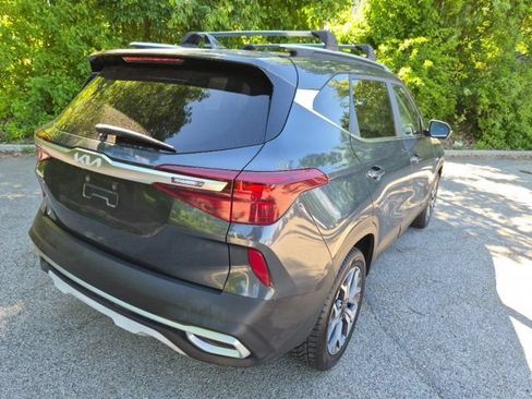 Used 2022 Kia Seltos EX AWD/4WD image 8