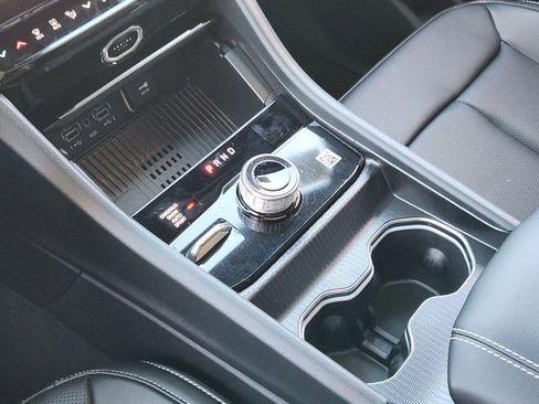 New 2026 Jeep Grand Cherokee Limited w/ Luxury Tech Group II image 16