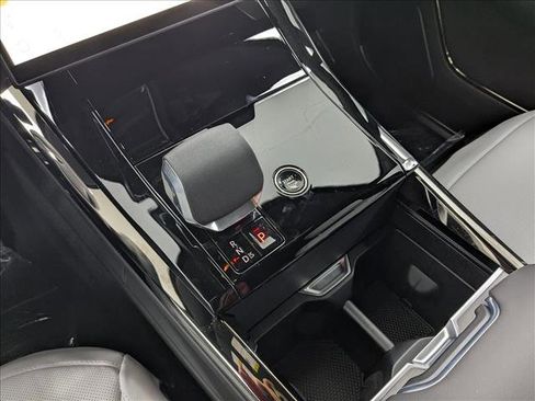 New 2025 Land Rover Range Rover Sport Dynamic SE image 18