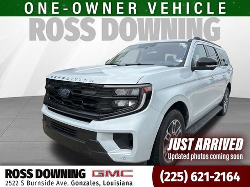 Used 2025 Ford Expedition Max Active AWD/4WD image 1