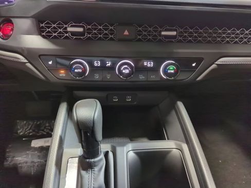 New 2025 Honda Accord SE image 17