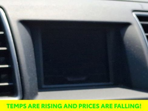 Used 2012 Toyota Highlander Limited w/ Tow Pkg image 18