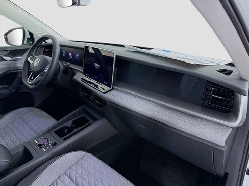 New 2026 Volkswagen Tiguan S AWD/4WD image 29