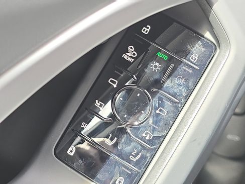 New 2025 Audi Q5 Premium Plus image 24