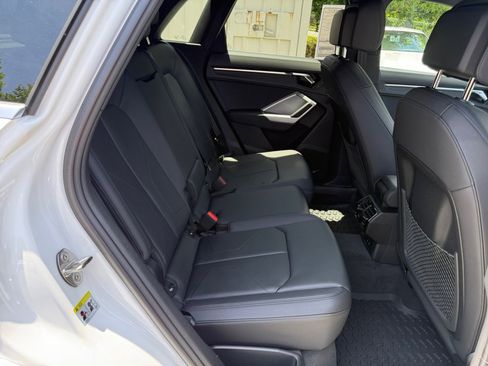 New 2025 Audi Q3 2.0T Premium image 29