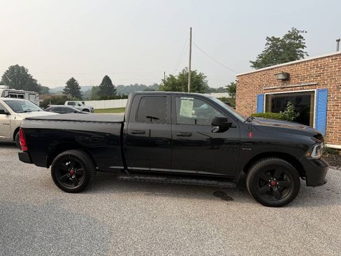 Used 2016 RAM 1500 Express w/ Black Ram 1500 Express Group AWD/4WD image 4