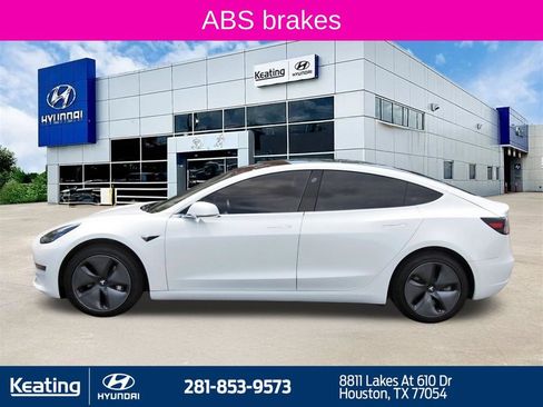 Used 2020 Tesla Model 3 Standard Range RWD image 8