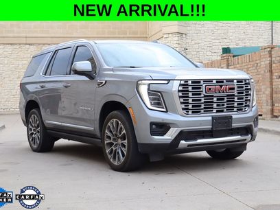 Used 2025 GMC Yukon Denali w/ Sun & Power Step Package