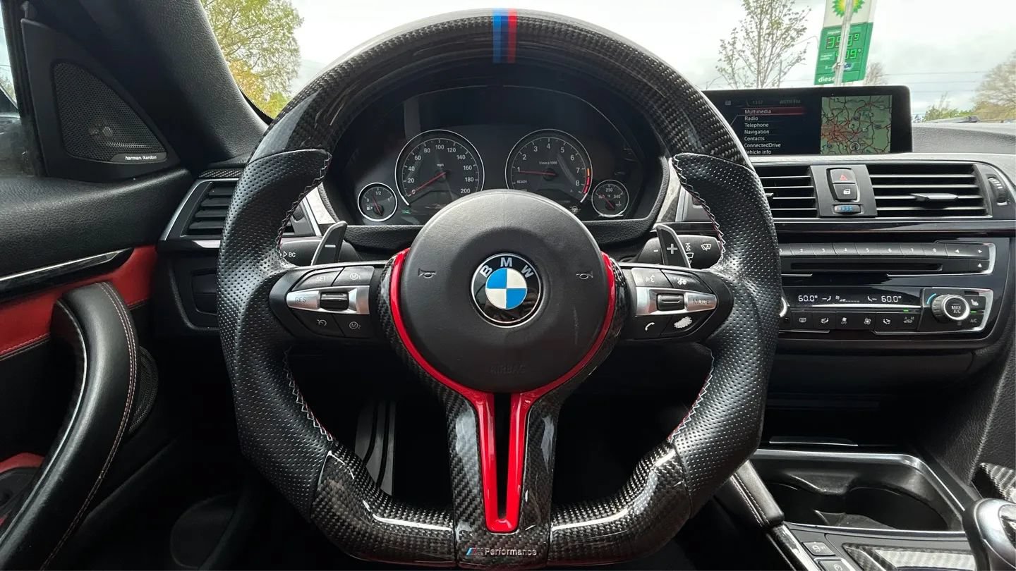 Used 2016 BMW M4 Convertible RWD image 28