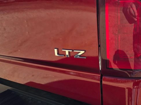 Used 2022 Chevrolet Silverado 2500 LTZ image 8