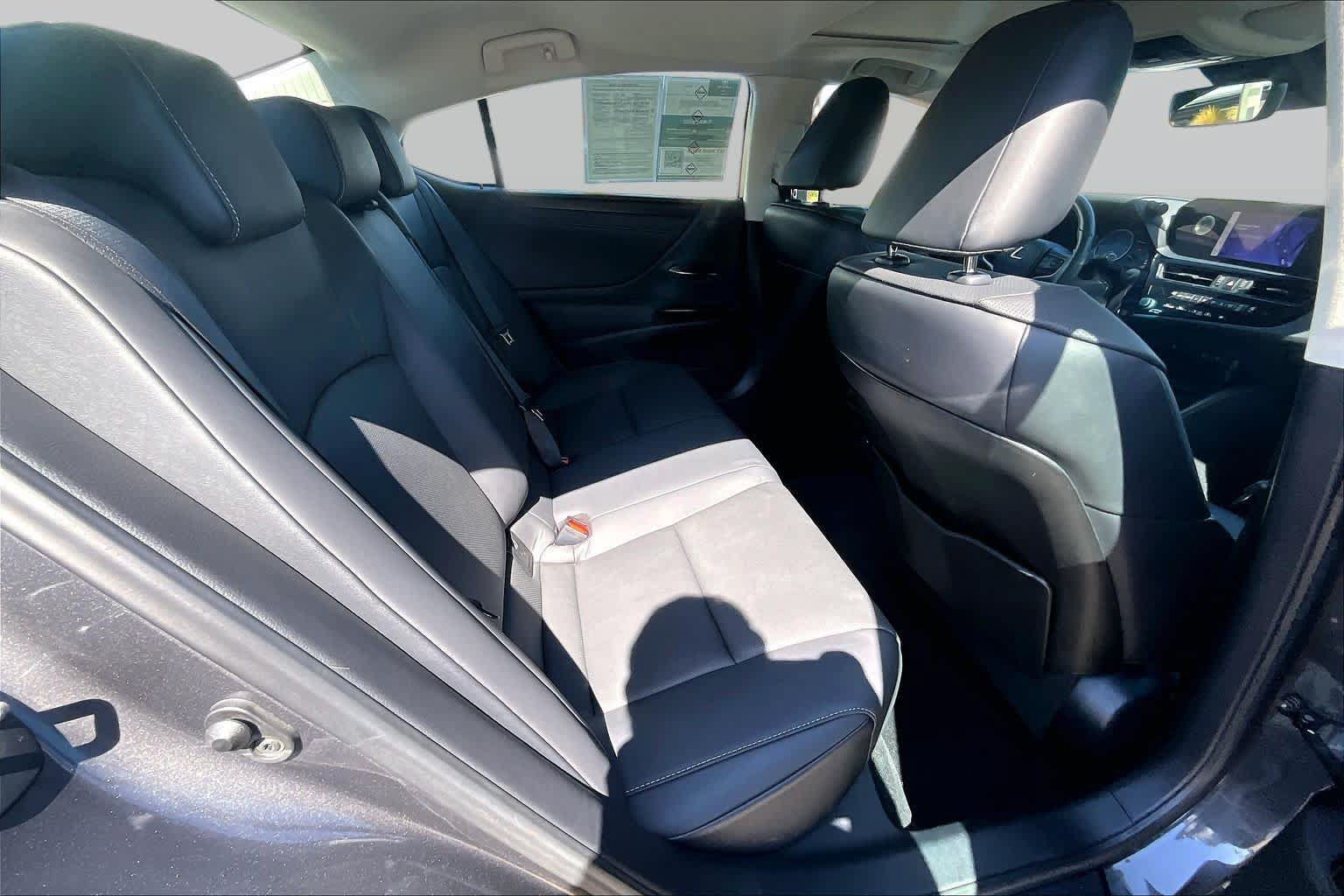 Used 2023 Lexus ES 250 w/ Premium Package AWD/4WD image 21