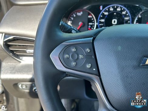Used 2023 Chevrolet Traverse High Country w/ LPO, Floor Liner Package AWD/4WD image 31