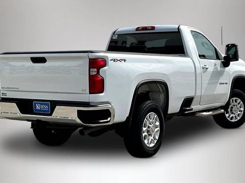 Used 2024 Chevrolet Silverado 2500 LT w/ Convenience Package AWD/4WD image 6
