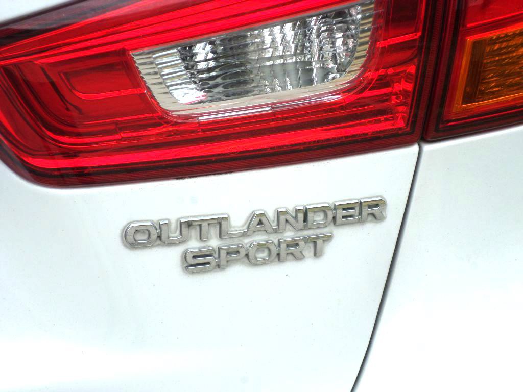 Used 2014 Mitsubishi Outlander Sport ES FWD image 22