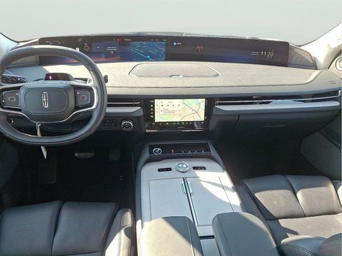 New 2026 Lincoln Navigator L Reserve image 12