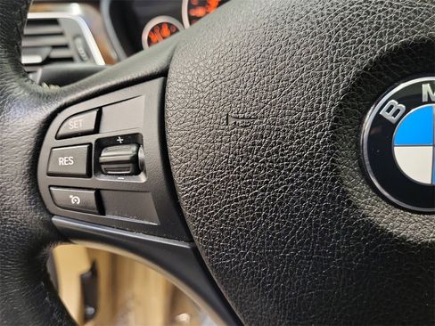 Used 2016 BMW 320i xDrive Sedan image 22