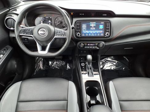 Used 2022 Nissan Kicks SR FWD image 15