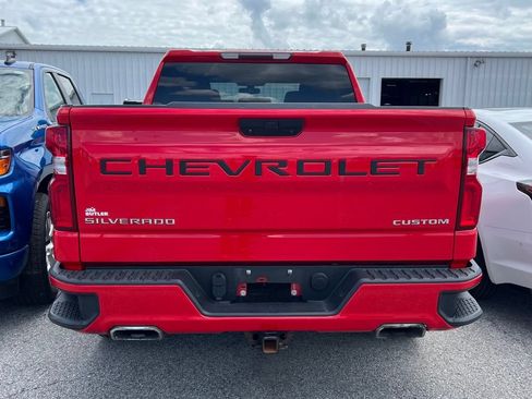 Used 2020 Chevrolet Silverado 1500 Custom w/ Custom Value Package AWD/4WD image 5