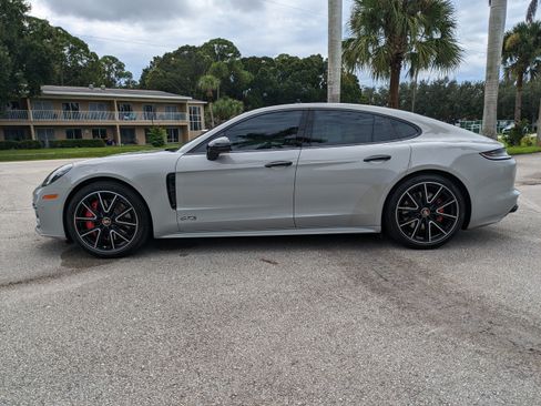 Used 2022 Porsche Panamera GTS w/ Premium Package AWD/4WD image 7