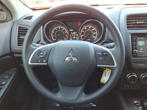 Used 2025 Mitsubishi Outlander Sport AWD image 21