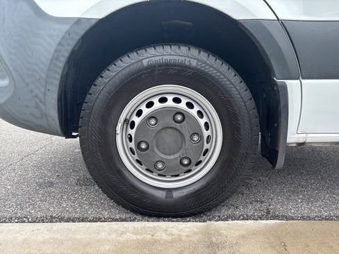 Used 2021 Freightliner Sprinter 3500 image 13