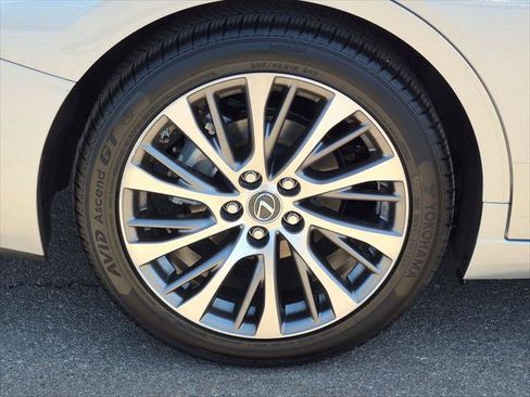 Used 2019 Lexus ES 350 w/ Premium Package FWD image 9