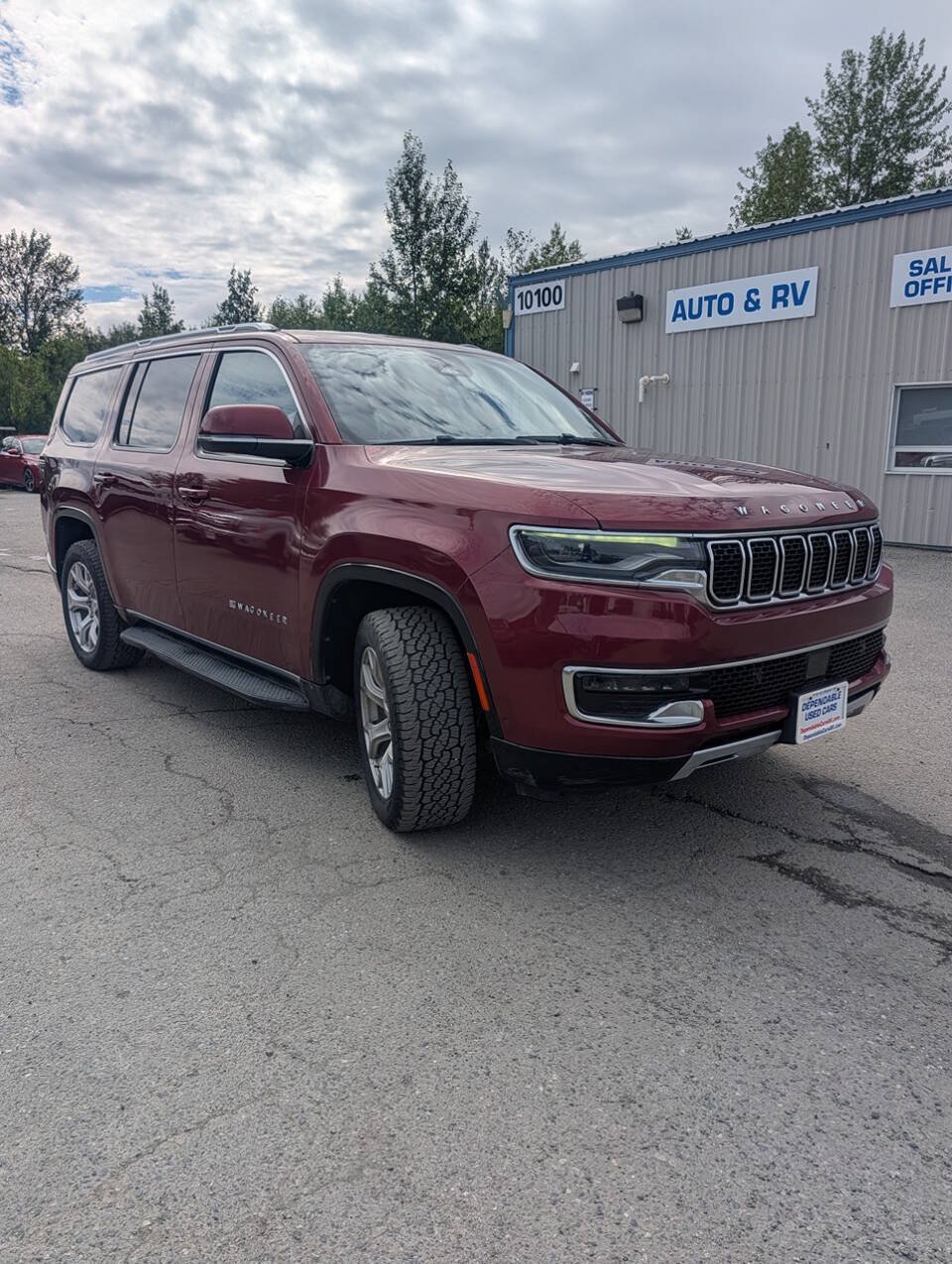 Used 2022 Jeep Wagoneer Series II AWD/4WD image 8
