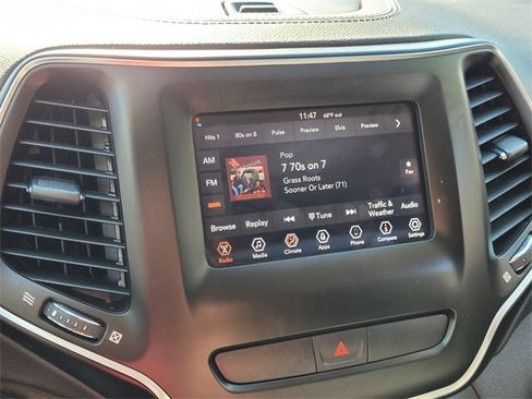 Certified 2020 Jeep Cherokee Latitude image 24