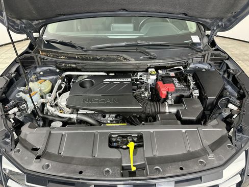Used 2025 Nissan Rogue SV AWD/4WD image 32