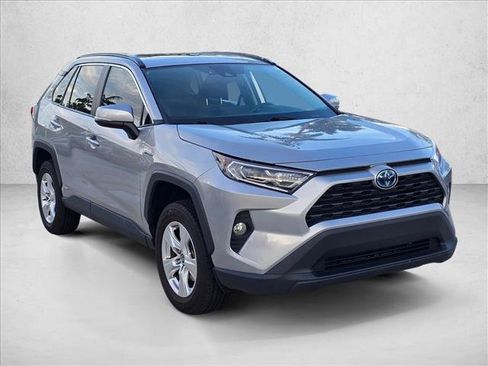 Certified 2021 Toyota RAV4 XLE w/ Convenience Package AWD/4WD image 3