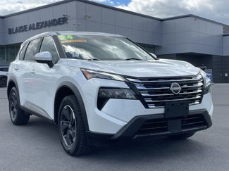 Used 2024 Nissan Rogue SV AWD/4WD video 1