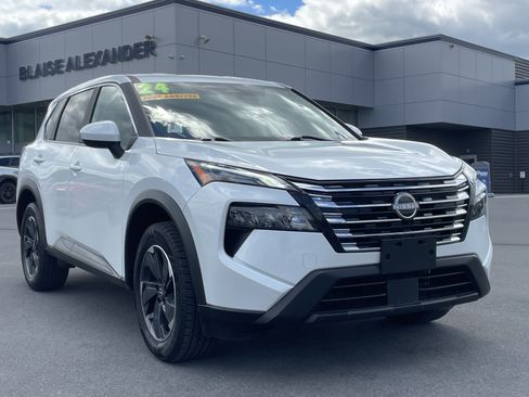 Used 2024 Nissan Rogue SV AWD/4WD image 1
