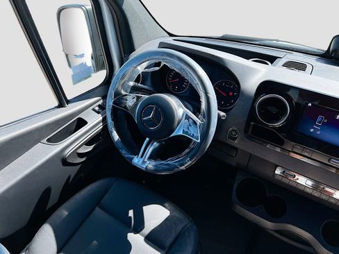 New 2026 Mercedes-Benz Sprinter 2500 image 22