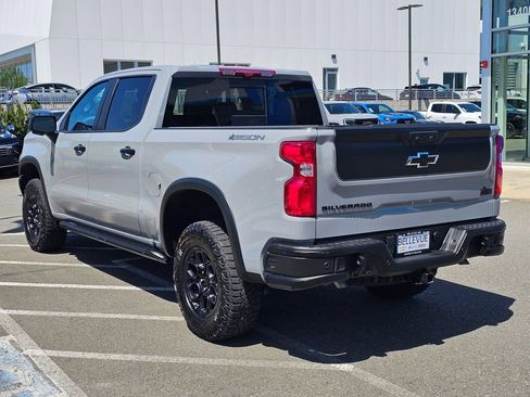 Used 2024 Chevrolet Silverado 1500 ZR2 w/ ZR2 Bison Edition AWD/4WD image 3